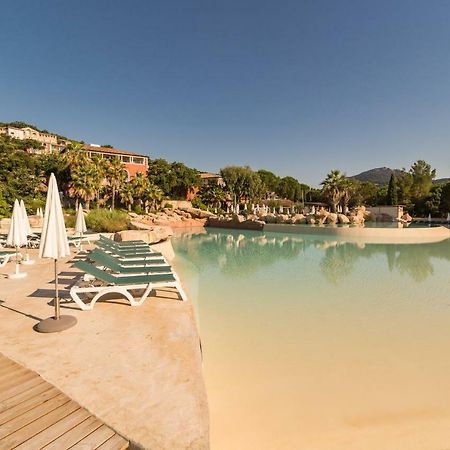 Résidence Pierre&Vacances Les Restanques du Golfe de Saint-Tropez Grimaud Esterno foto