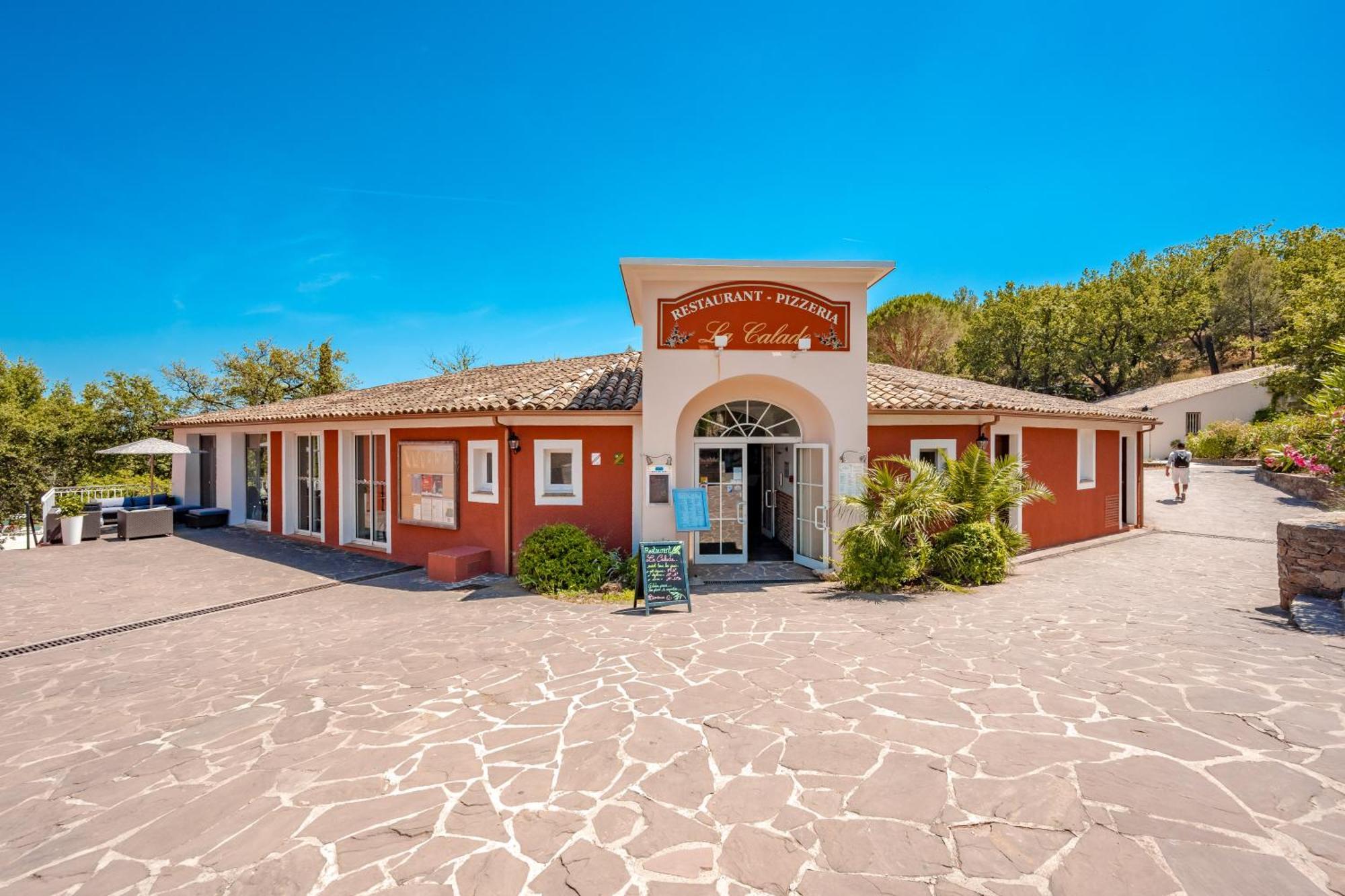 Résidence Pierre&Vacances Les Restanques du Golfe de Saint-Tropez Grimaud Esterno foto