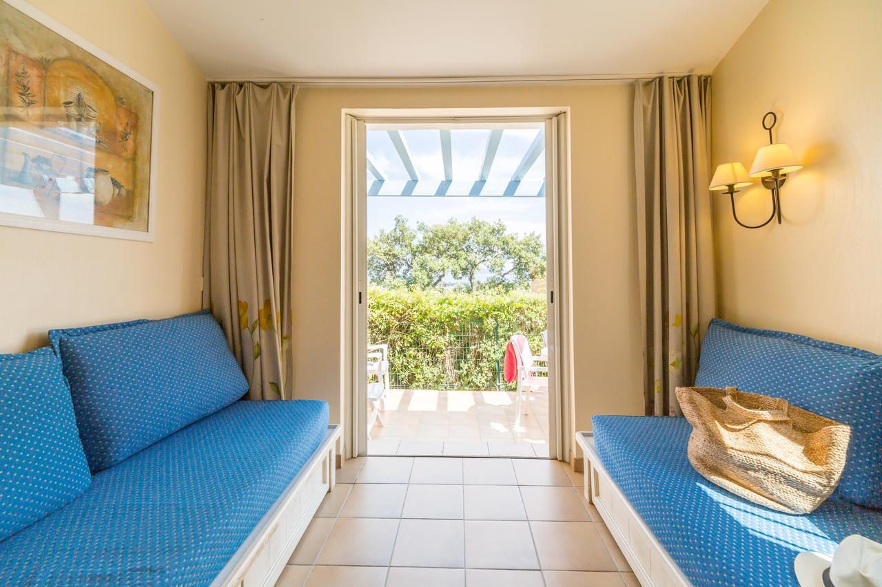 Résidence Pierre&Vacances Les Restanques du Golfe de Saint-Tropez Grimaud Esterno foto